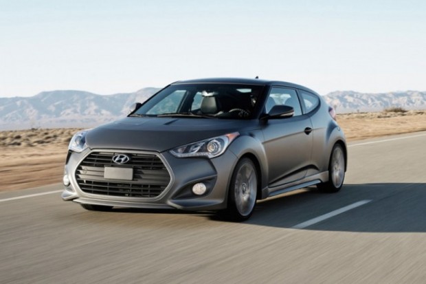 2013-Hyundai-Veloster-Turbo-3-650x433