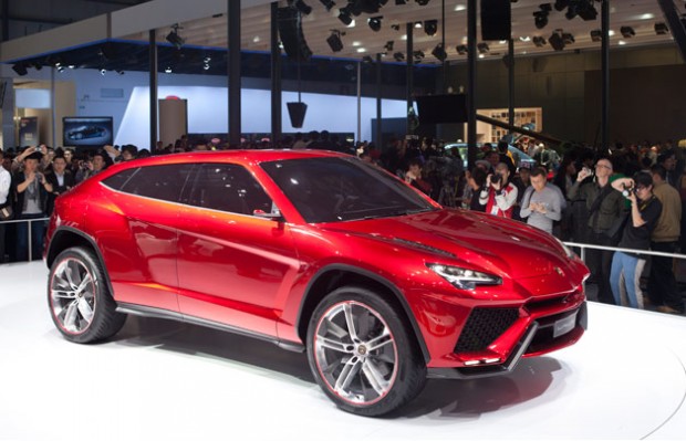 01-lamborghini-urus-beijing-2012628opt