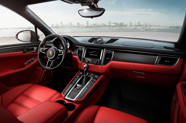 2015-Porsche-Macan-interior