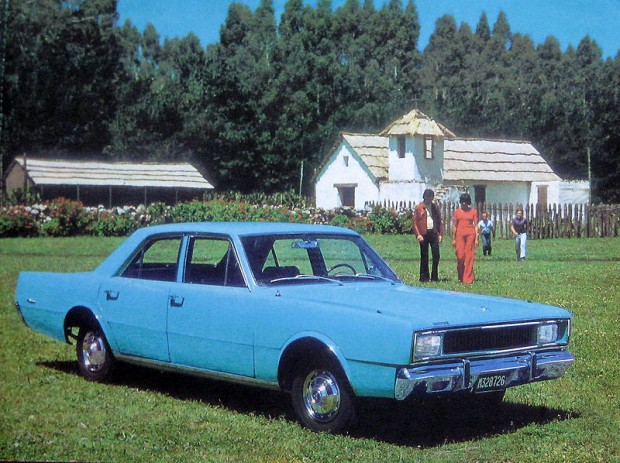 800px-Dodge_Polara_(Argentina)