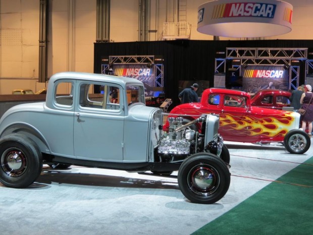 1932 Ford 5-Window Coupe body