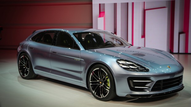 PORSCHE PANAMERA SPORT TURISMO glavnaya. jpg