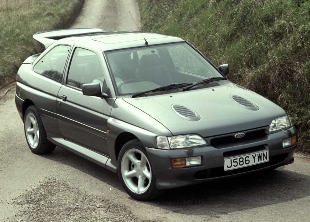 ford-escort-cosworth-03