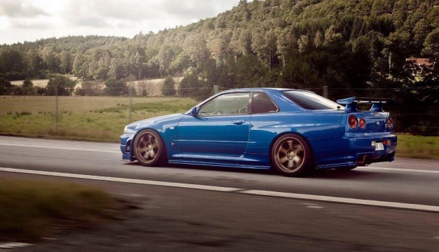 nissan_skyline_gtr_r34_by_mrvolcy-d6qvuzc