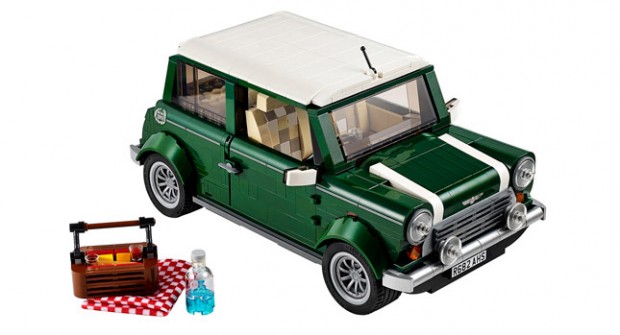 LEGO-Mini-Cooper-0