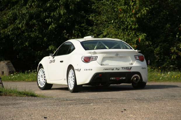 Toyota-GT86-CS-R3-3