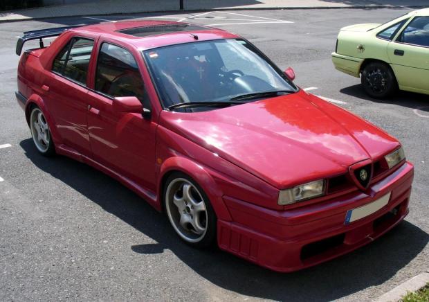 Alfa_Romeo_155_rot