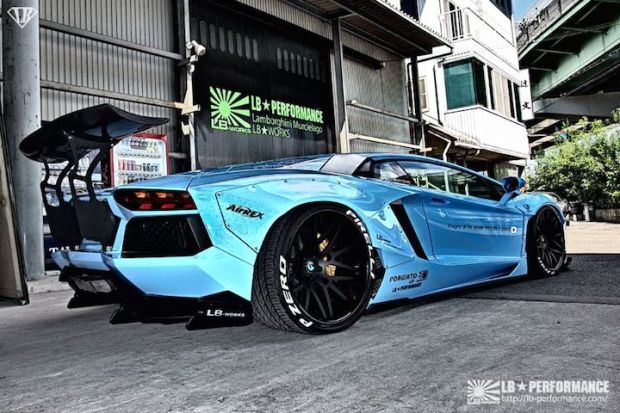 Liberty-Walk-Aventador-2 (1)