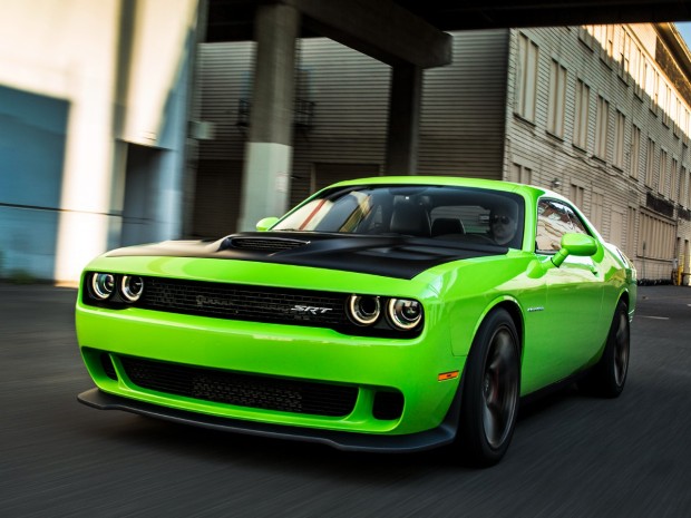 dodge_challenger_srt_hellcat_4