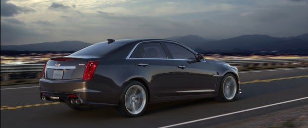 2016-Cadillac-CTS-V-Sedan-16