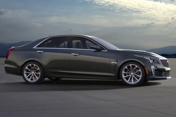 2016-Cadillac-CTS-V-Sedan-19