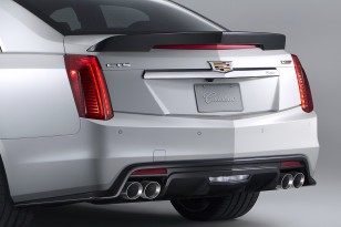 2016-Cadillac-CTS-V-Sedan-22