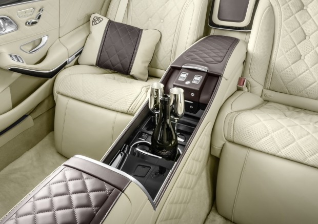 Mercedes-Maybach-Pullman-4