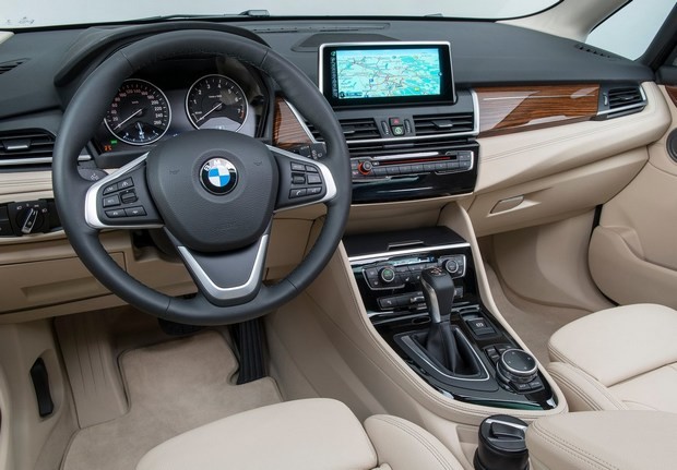 bmw-serie-2-active-tourer-14