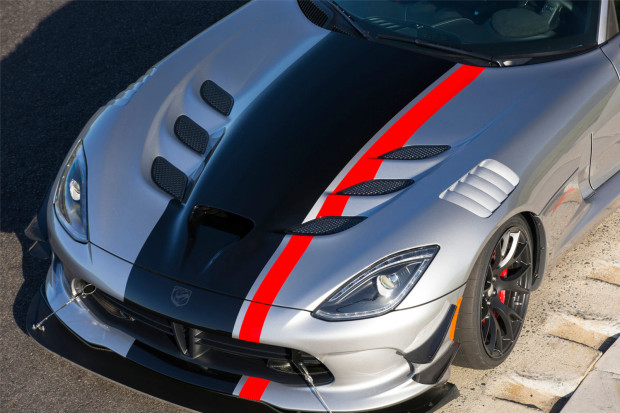 SRT-Viper-ACR-40