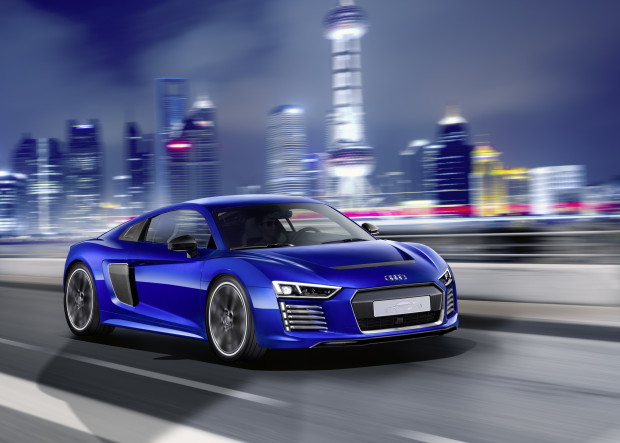 audi-r8-etron-piloted-driving-ces150147-1