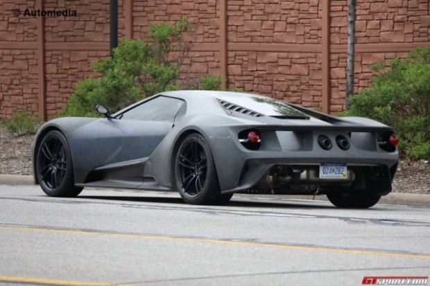 ford-gt-007-640x426