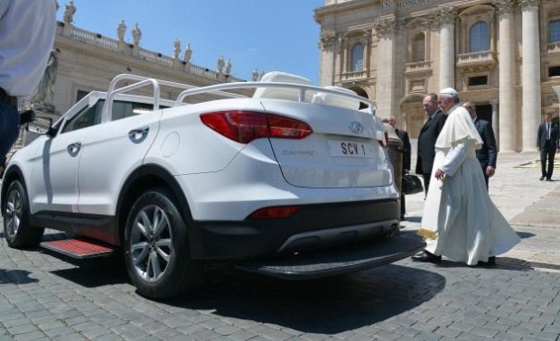 popemobile1