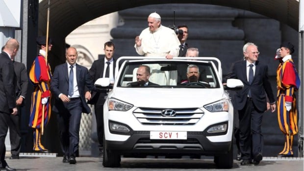 popemobile2