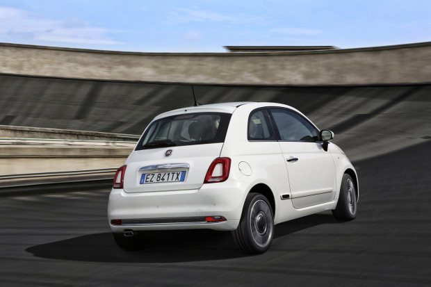 2015-FiatNew500-08