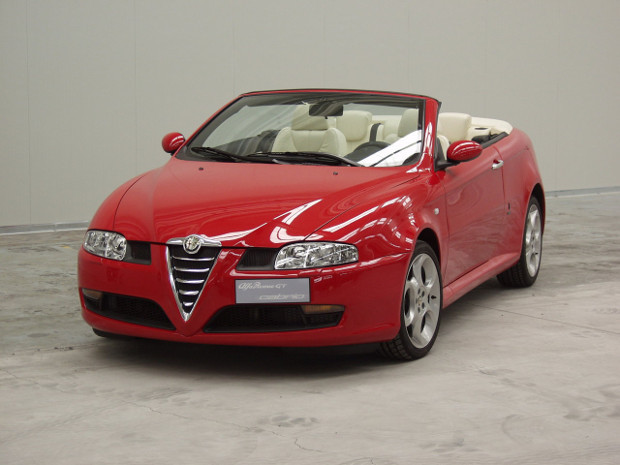 alfa-romeo-gt-cabriolet-bertone