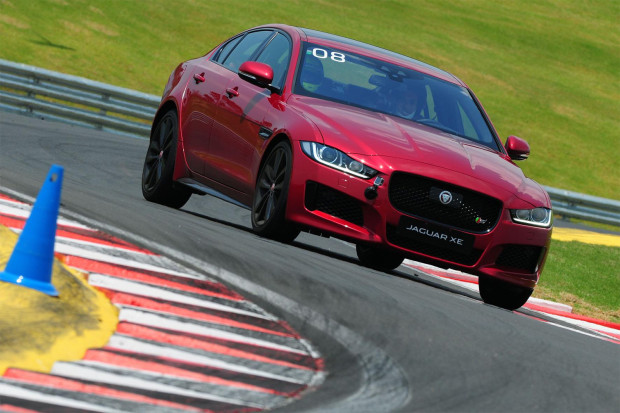 0jaguar-xe-brasil-evento007