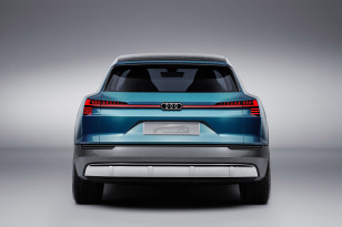 Audi-e-tron-quattro-concept-11