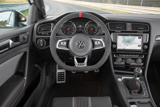 volkswagen_golf_gti_clubsport_2