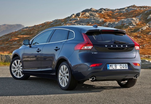 volvo_v40_7-620x429