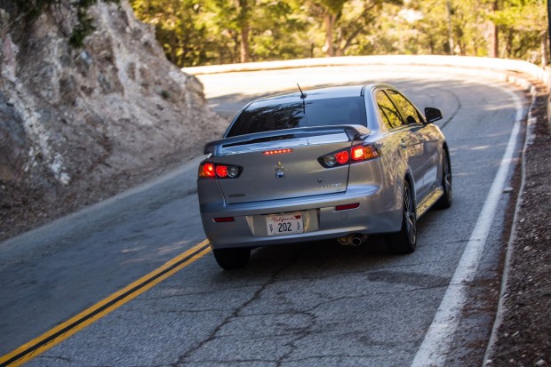 2016-Mitsubishi-Lancer-GT-2