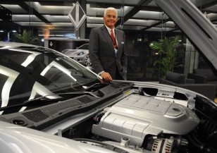 vl-automotive-destino-bob-lutz