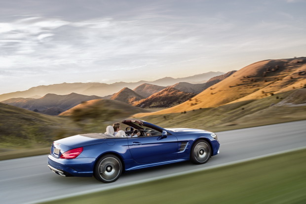 Mercedes-Benz SL 500. Brillantblau mit AMG Line