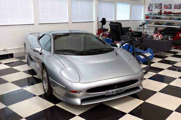 Jaguar-XJ220-Nelson-Piquet-Autosammlung-fotoshowImage-7ec3dbe6-911925