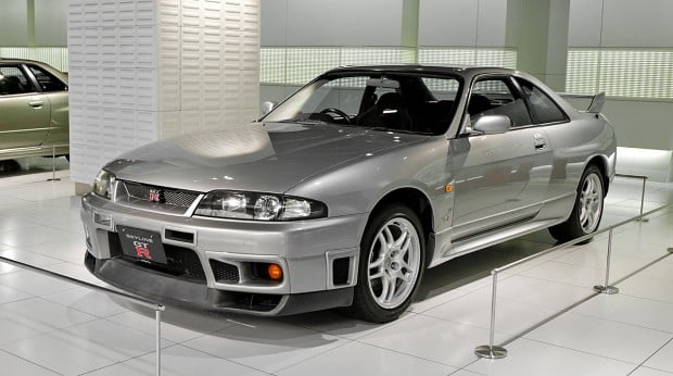 Nissan_Skyline_R33_GT-R_001