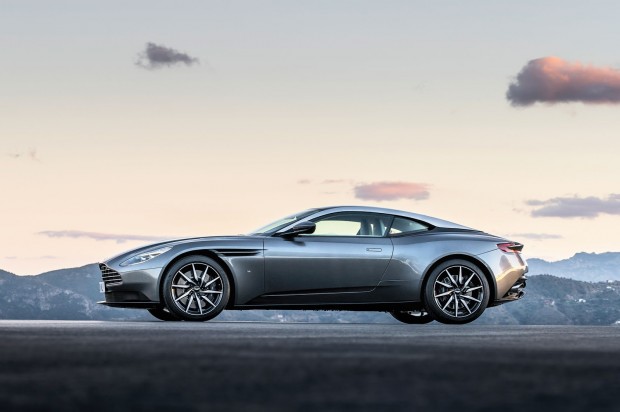 Aston-Martin-DB11-3