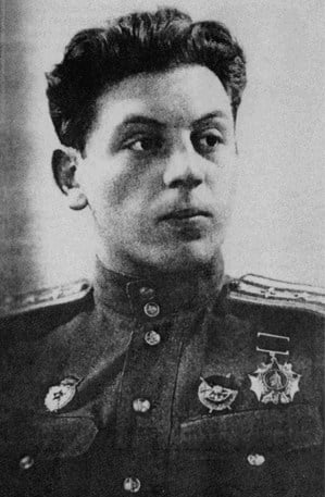 Vasiliy-Stalin