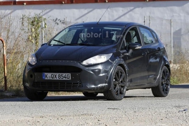 ford-fiesta-test-mule-spy-photo