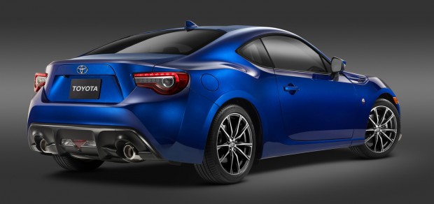 2017-Toyota-GT-86-3