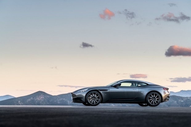 Aston-DB11-2