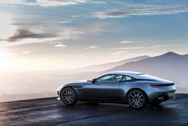 Aston-DB11-7