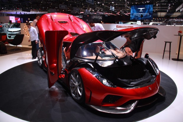 Koenigsegg-Regera (2)