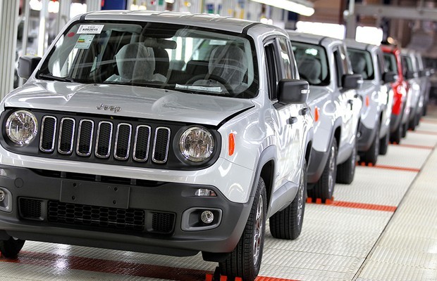 jeep-renegade-na-fabrica