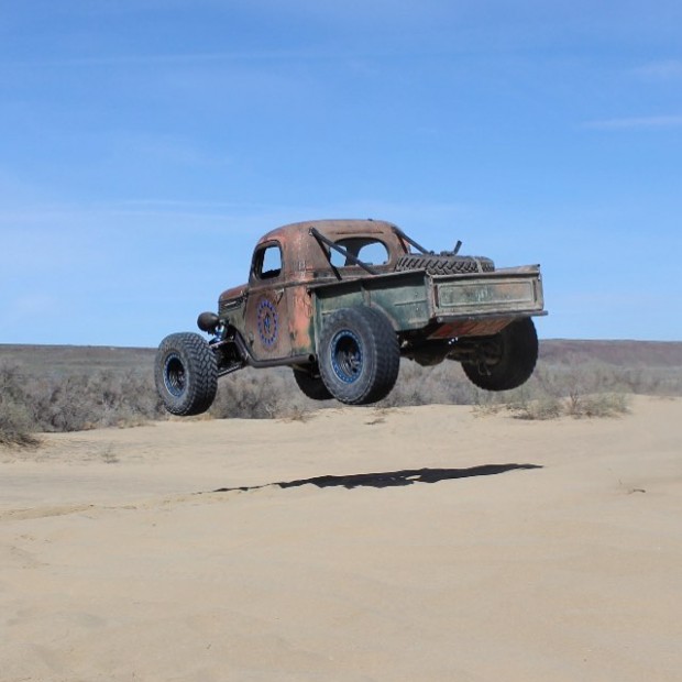 1937-International-Truck-with-a-LS6-04