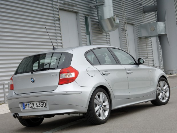 bmw_130i_5-door_4