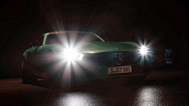 mercedes-amg-gt-r-teaser-image