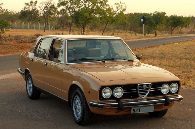 Alfa-2300-ti