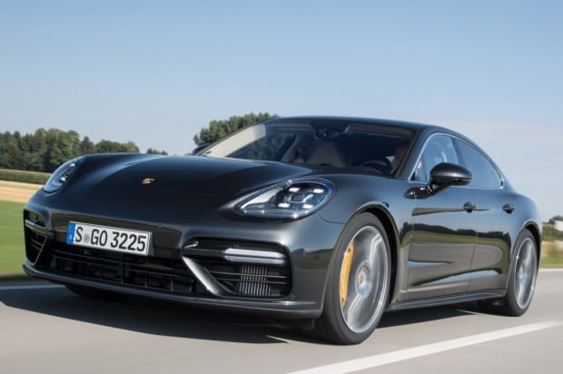 porsche_panamera_turbo_57