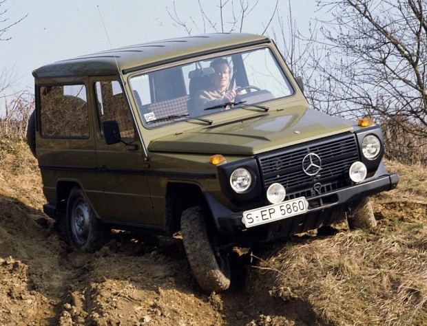 mercedes-benz_240_gd_swb_3