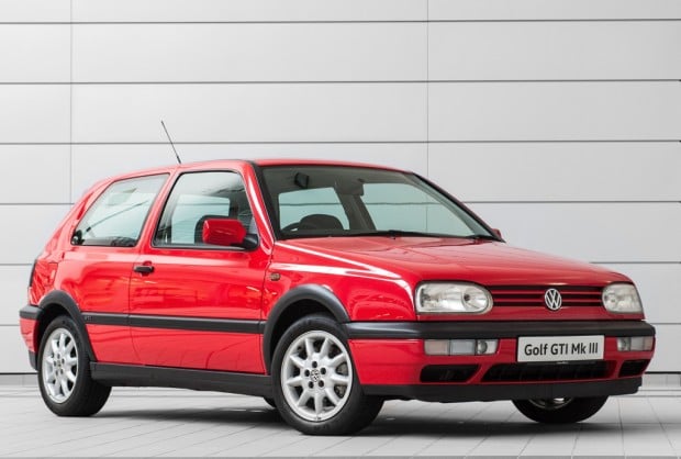 volkswagen_golf_gti_3-door_9