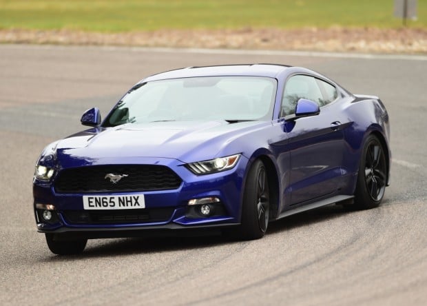 ford_mustang_ecoboost_fastback_26_1